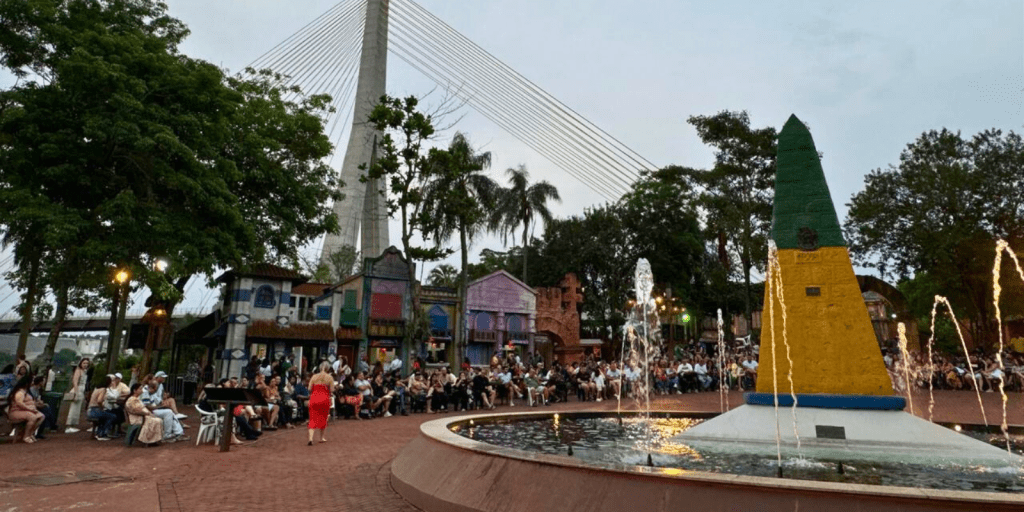 Marco das três fronteiras Economia PR