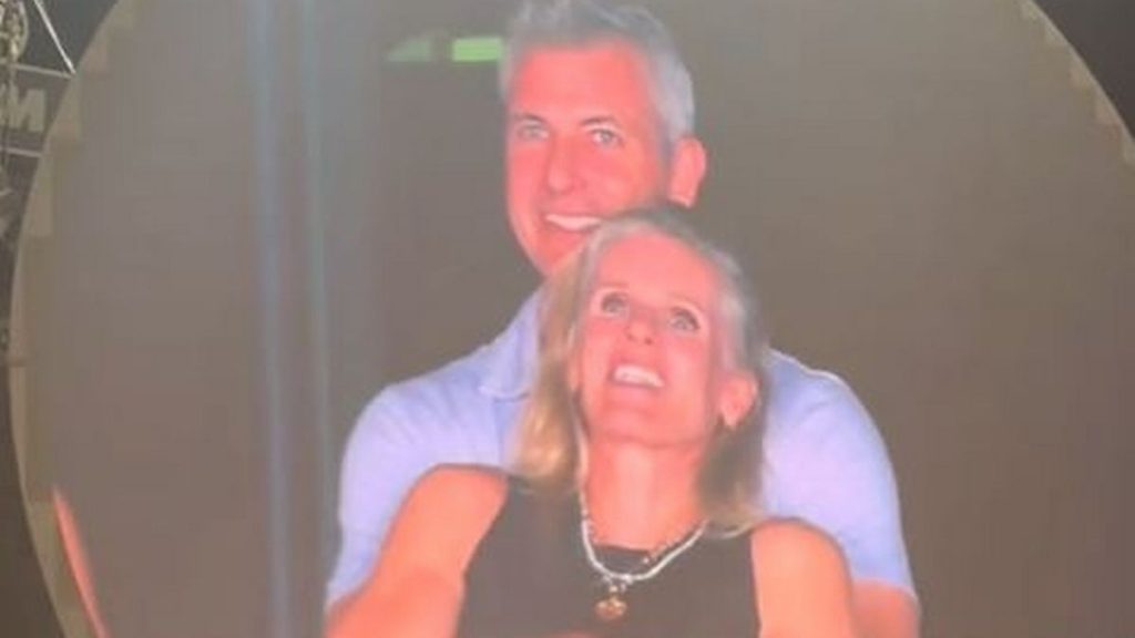 coldplay reputação astronomer economia pr