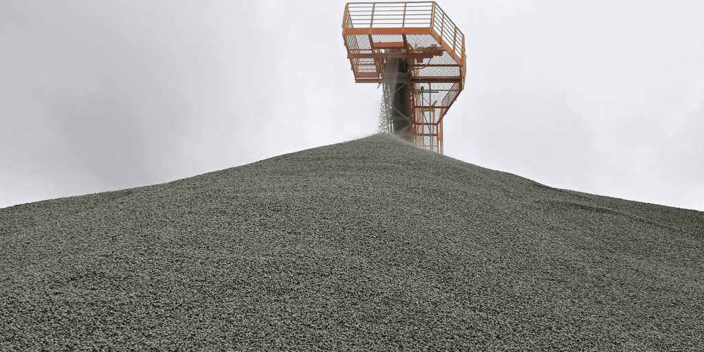 minério paraná economia pr