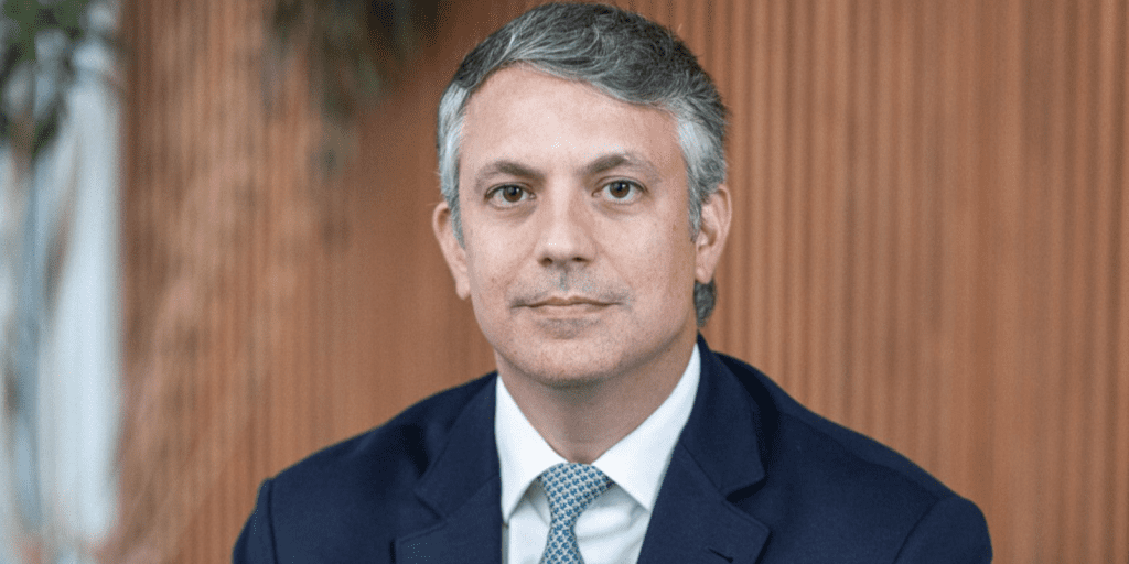 senior experience economia pr