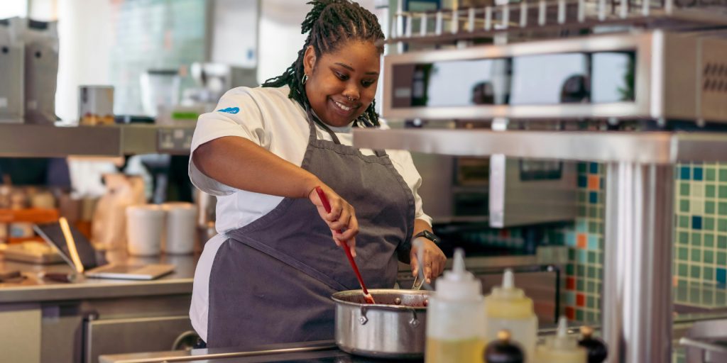 Contratação fim de ano Economia PR