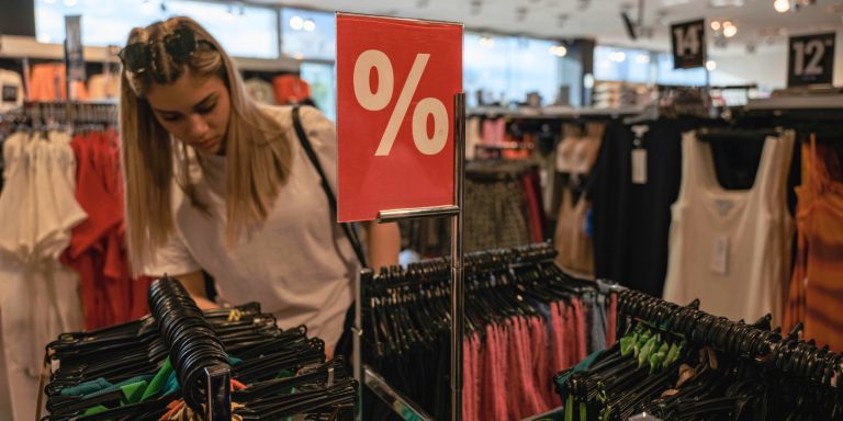 estoque varejista economia pr