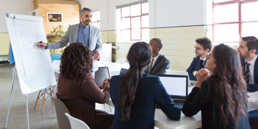 Formação técnica indústria Economia PR