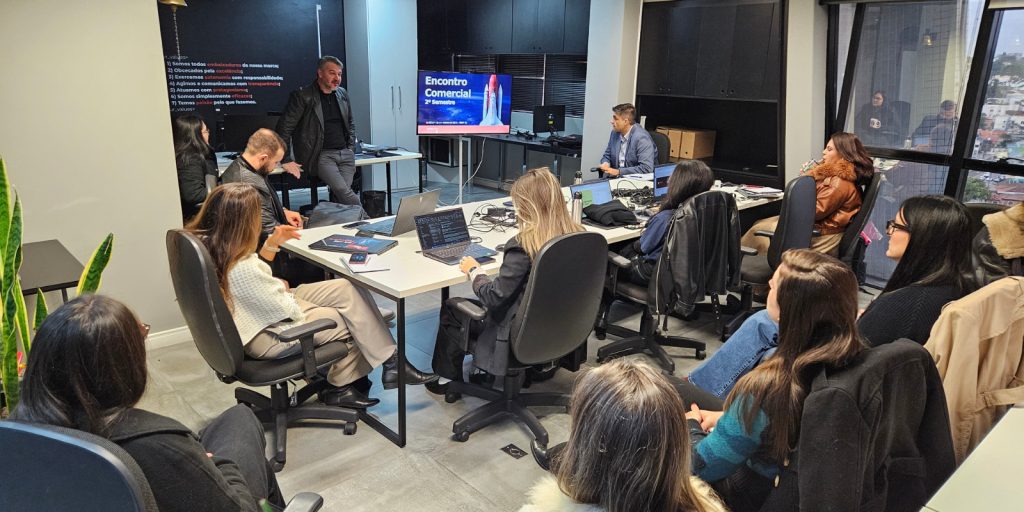 gateware vagas economia pr