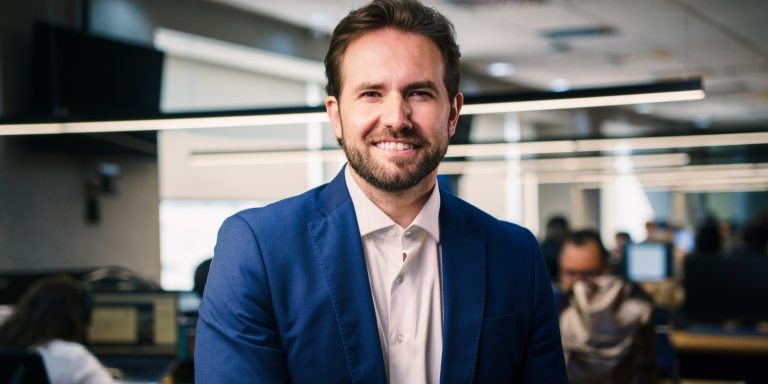 w1 vagas curitiba economia pr