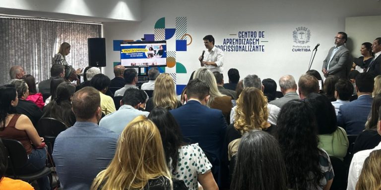 Tecnologia vagas Curitiba Economia PR