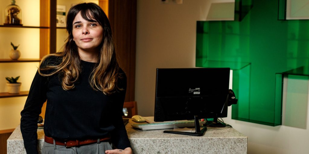 voz feminina cannabis economiapr