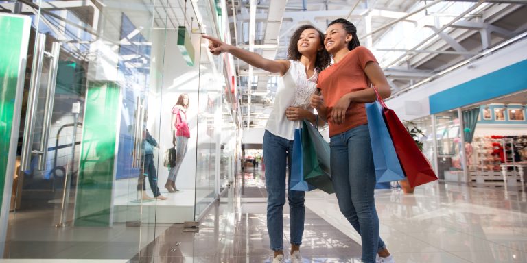 Curitiba Black Friday Economia PR