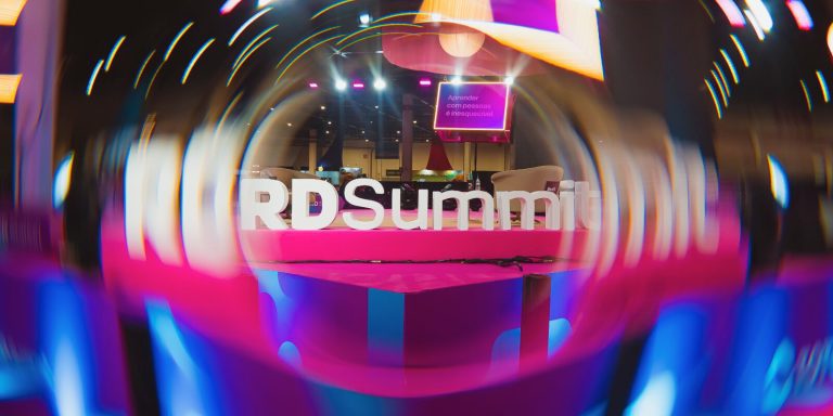RD Summit Vendas IA Economia PR
