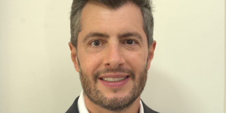 profissional vendedor economia pr