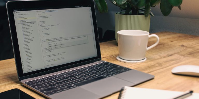 Hostgator cursos Economia PR