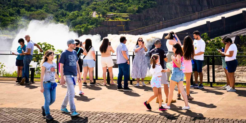 Itaipu Turismo 2025 Economia PR
