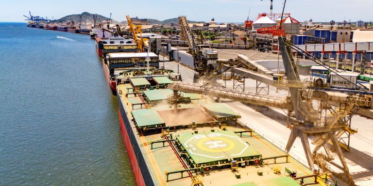 Portos do Paraná Economia PR