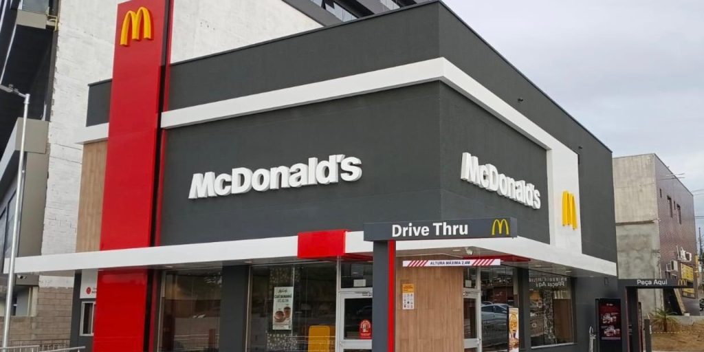 McDonalds Araucária Economia PR