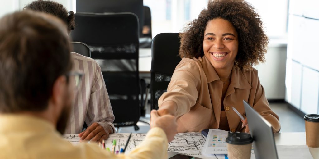 madeiramadeira vagas economia pr