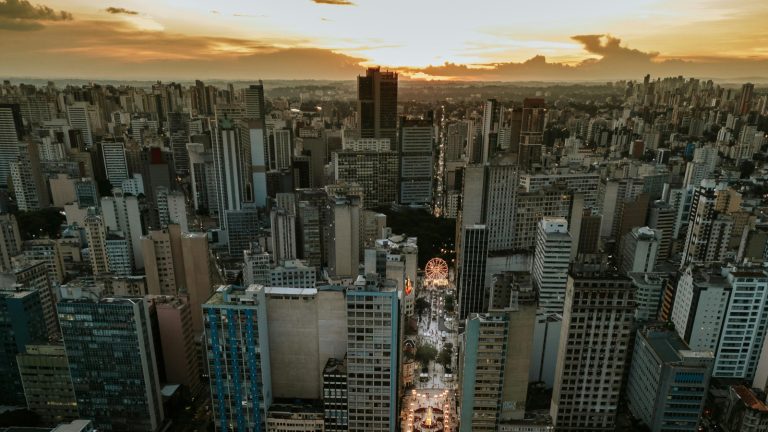 Curitiba IPS 2026 Economia PR